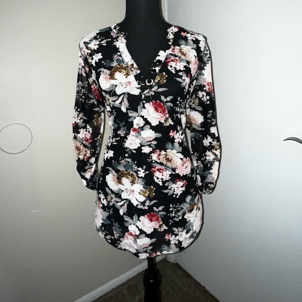 Siren Lily Black and Floral Blouse
